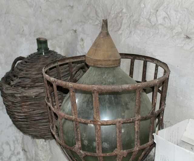 Νταμιτζάνα