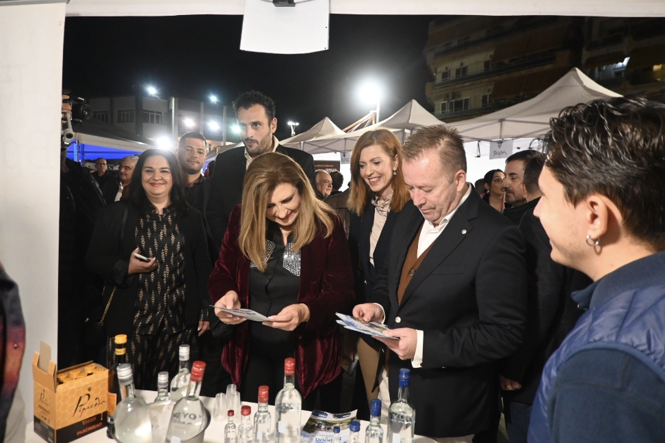 Ξεκίνησε η Γιορτή Τσίπουρου 2025 στον Τύρναβο