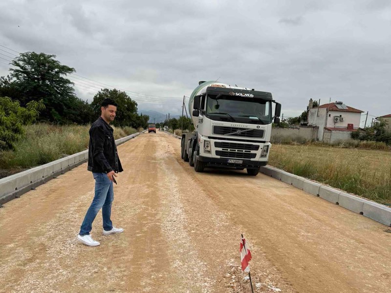 Η Δημοτική Αρχή συνεχίζει το έργο της ασφαλτόστρωσης με πόρους του Δήμου Τυρνάβου