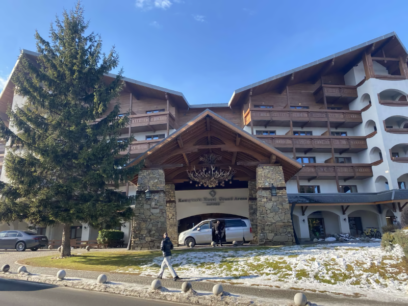 Χριστουγεννιάτικο τριήμερο στο Bansko: Σκι, παράδοση και χειμωνιάτικη μαγεία