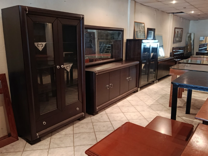 Λόγω κλεισίματος καταστήματος – ΜΕΓΑΛΟ ΞΕΠΟΥΛΗΜΑ ΕΠΙΠΛΩΝ ΣΤΟΝ ΤΥΡΝΑΒΟ!