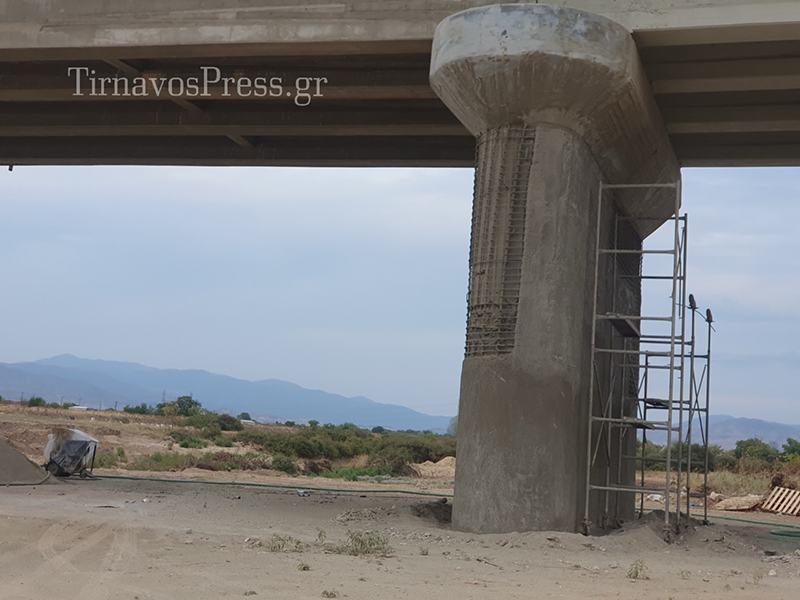 Κουλιός: Έργα αντισεισμικής προστασίας των γεφυρών πραγματοποιούνται στην περιοχή του Τυρνάβου