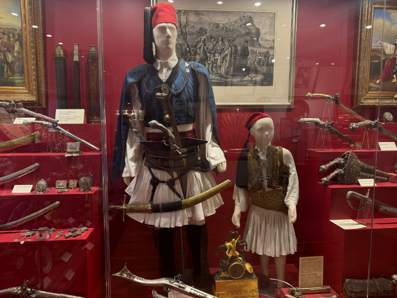 Μικρή περιήγηση στα Ιωάννινα και στο νησάκι της λίμνης, που βρίσκεται στη σκιά του Αλή Πασά