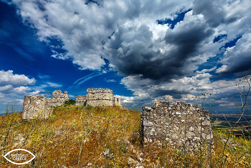 Καζάρμες στο Λουσφάκι Τυρνάβου