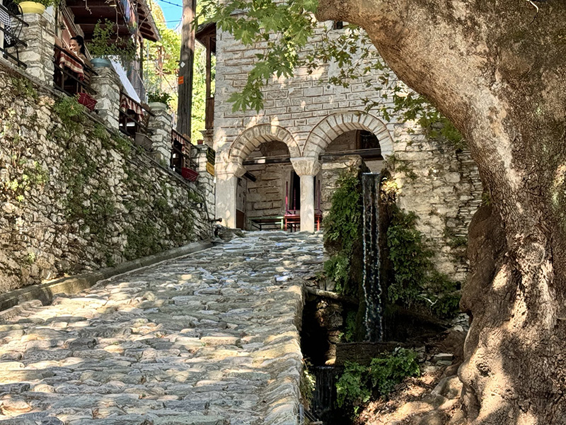 Μακρινίτσα: Ένας Παράδεισος Στις Πλαγιές Του Πηλίου