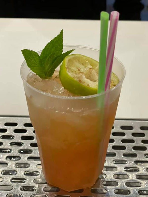 Παπιγιόν All Day Bar – Το απόλυτο στέκι στην καρδιά του Τυρνάβου!