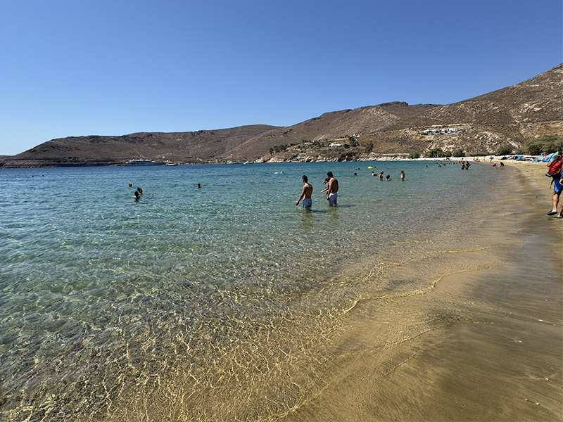 Σέριφος: Το νησί των Κυκλάδων με την άγρια ομορφιά τα κρυστάλλινα νερά και τη φιλοξενία