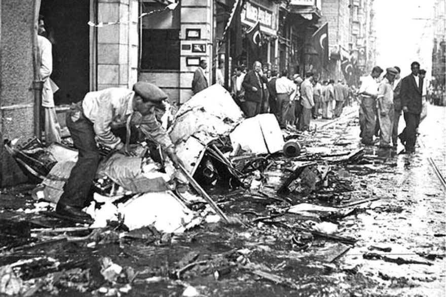 70 χρόνια από τα Σεπτεμβριανά: Το πογκρόμ που σημάδεψε τον ελληνισμό της Κωνσταντινούπολης