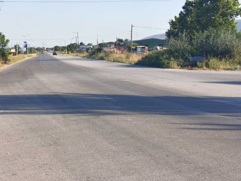 Παράδοξη σήμανση στη Βρύση Τυρνάβου: Απαγορεύεται η αριστερή στροφή προς Τύρναβο;